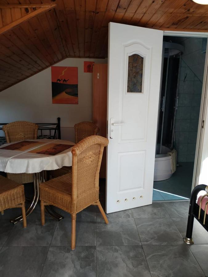 Relax U Janusza Hotell Kołobrzeg Exteriör bild